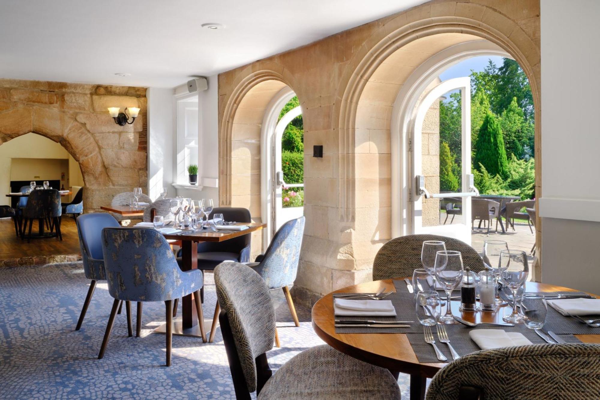 Delta Hotels By Marriott Breadsall Priory Country Club Derby Esterno foto