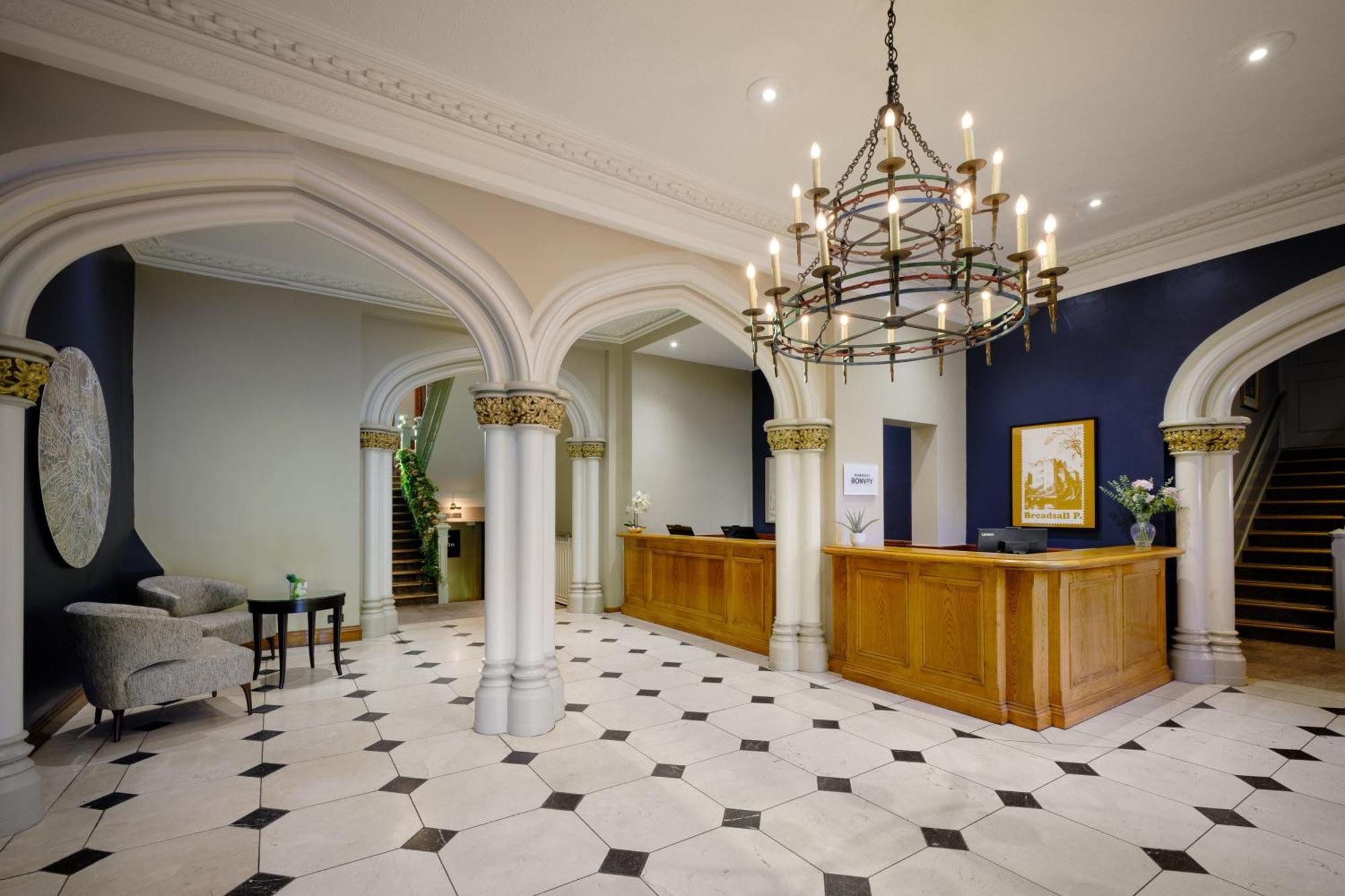Delta Hotels By Marriott Breadsall Priory Country Club Derby Esterno foto