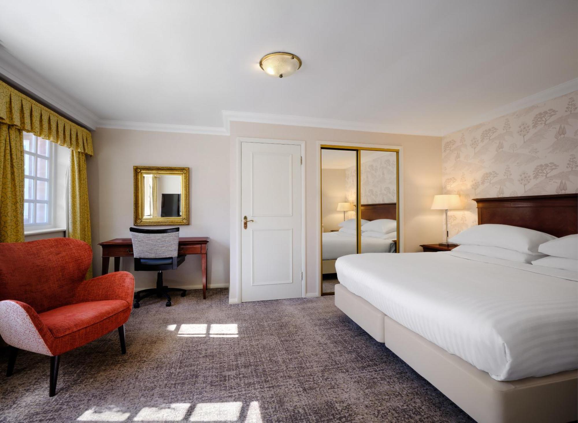 Delta Hotels By Marriott Breadsall Priory Country Club Derby Esterno foto