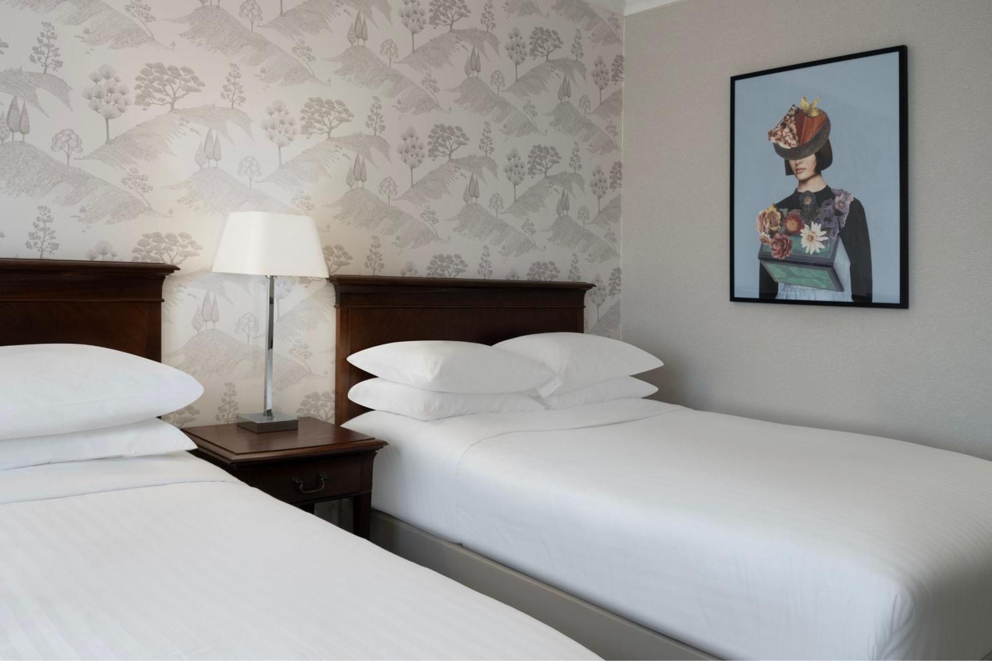 Delta Hotels By Marriott Breadsall Priory Country Club Derby Esterno foto